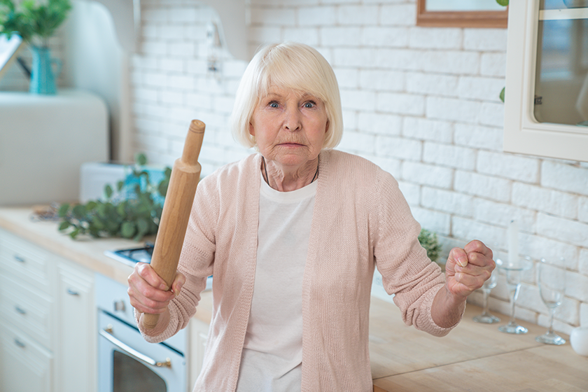 Dealing With Anger In Alzheimer's Disease: 3 Tips