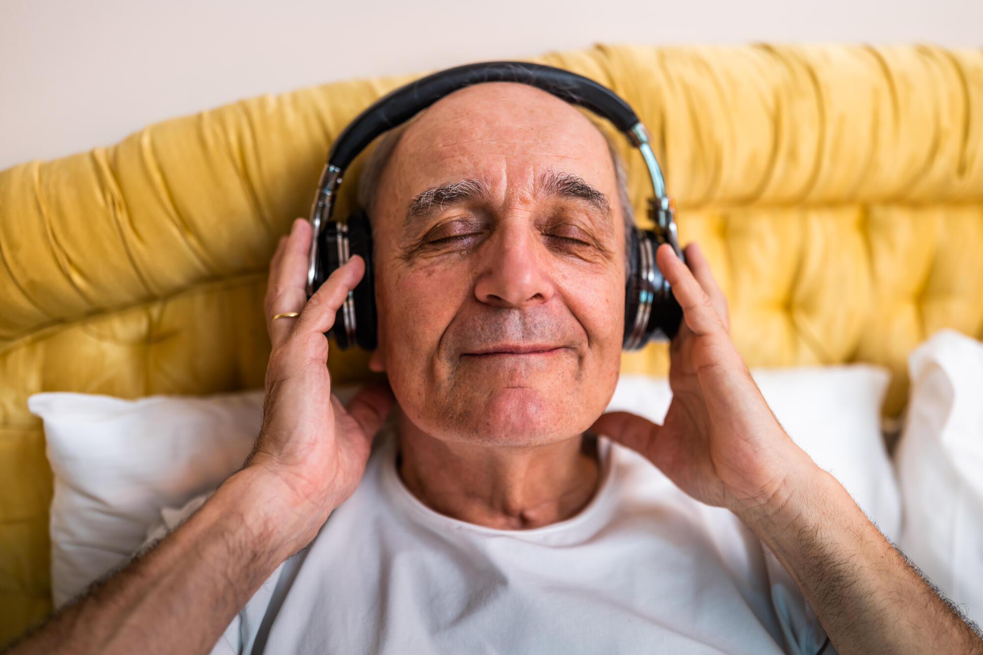 How Sensory Experiences Improve Life for Residents with Dementia